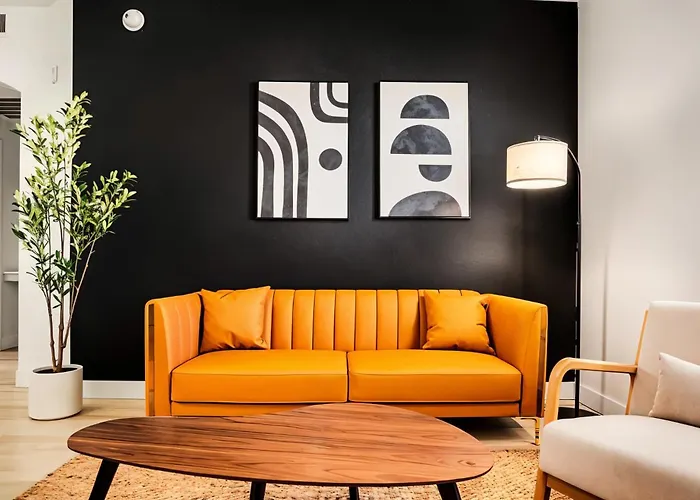 Boulevard Chic 1br Near Stadium Pool Access Gym & Free Parking Apartment *